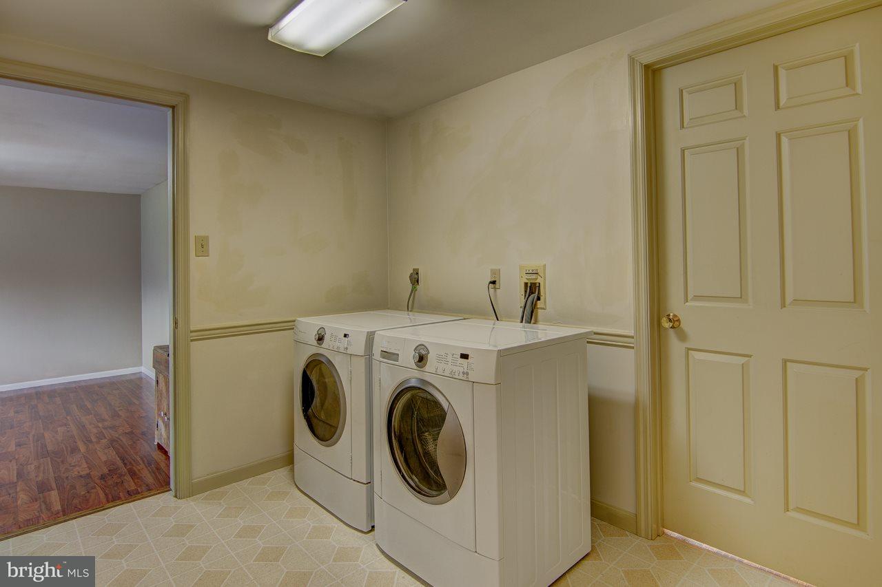 855 Lombard Road Red Lion, PA 17356 - Photo 15 of 32 Gallery Image 15