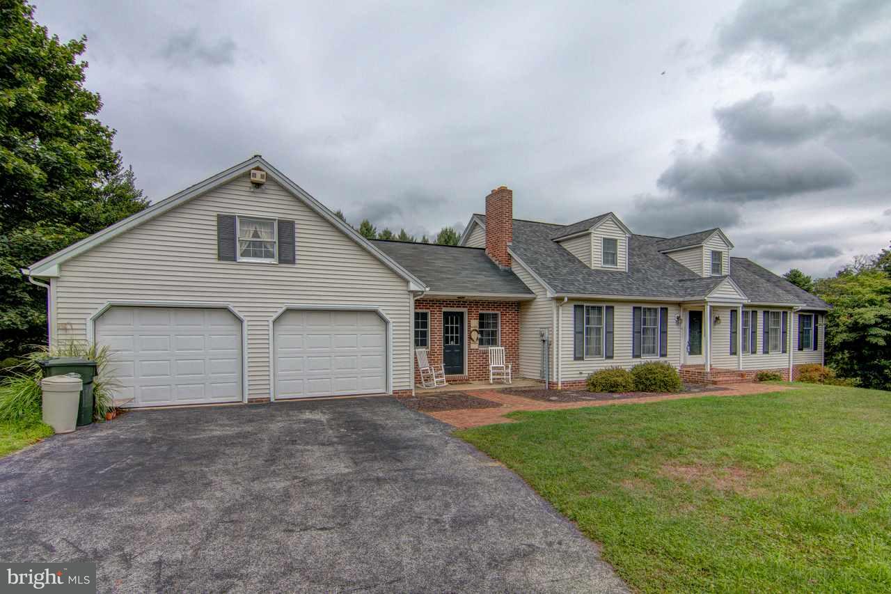 855 Lombard Road Red Lion, PA 17356 - Photo 4 of 32 Gallery Image 4