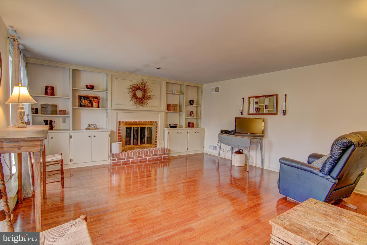 855 Lombard Road Red Lion, PA 17356 - Photo 8 of 32 Gallery Image 8
