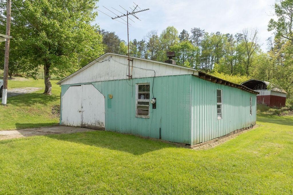 307 Blowing Cave Road Sevierville, TN 37876 - Photo 30 of 37 Gallery Image 30