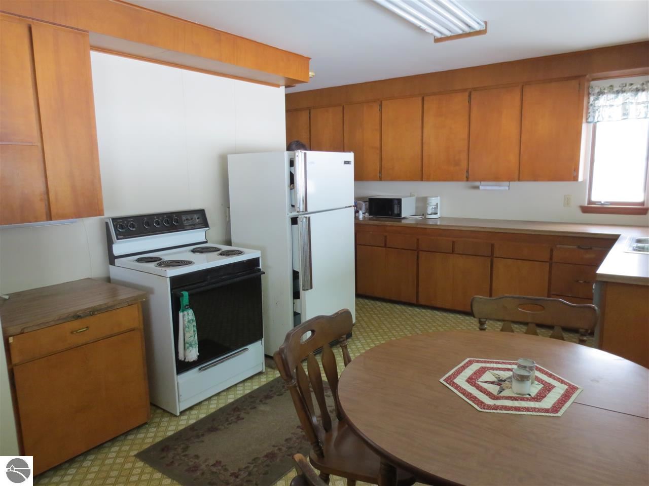 3672 North Coleman Road Coleman, MI 48618 - Photo 3 of 29 1780666-2.JPG
