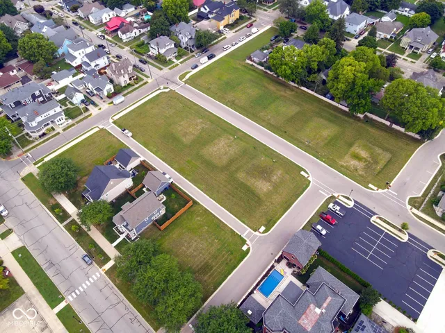 $380,000 | 178 West Franklin Street, Shelbyville, IN 46176