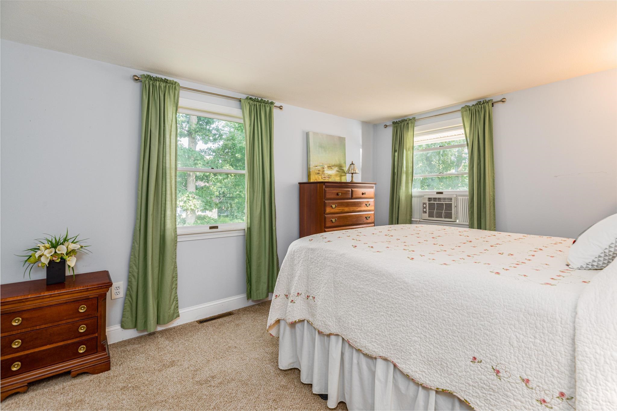 33 Taft Road Portsmouth, NH 03801 - Photo 21 of 27