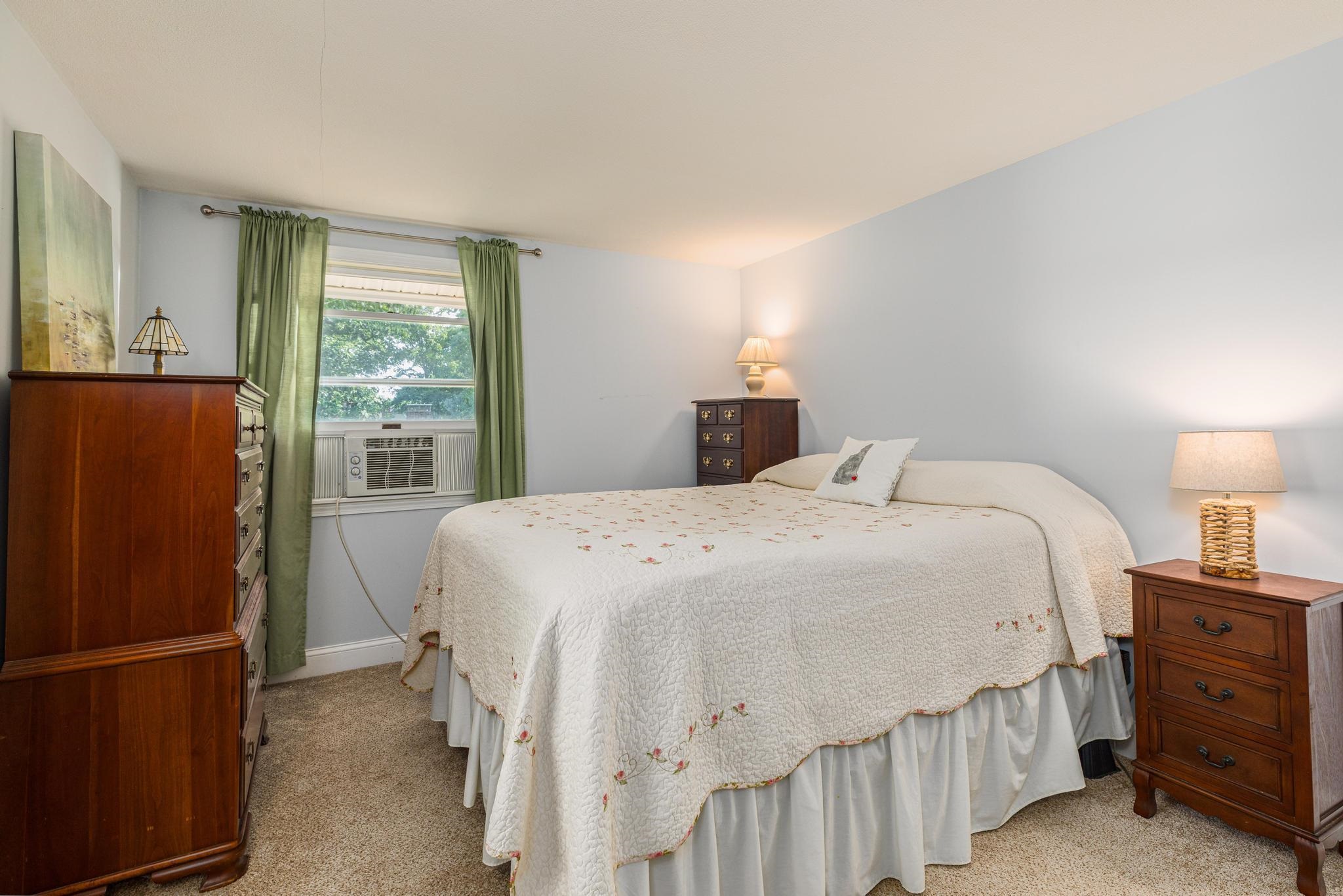 33 Taft Road Portsmouth, NH 03801 - Photo 22 of 27