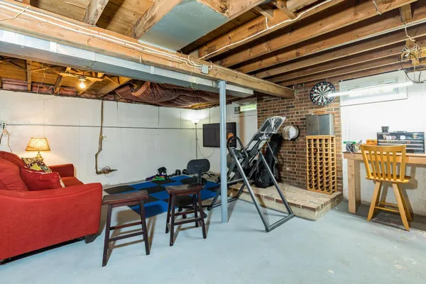 $4,500 | 33 Taft Road, Portsmouth, NH 03801