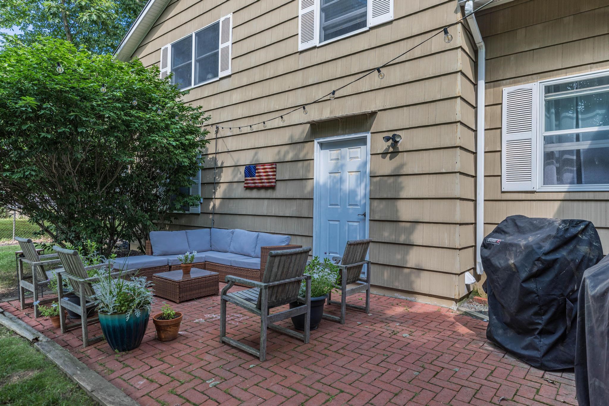 33 Taft Road Portsmouth, NH 03801 - Photo 6 of 27