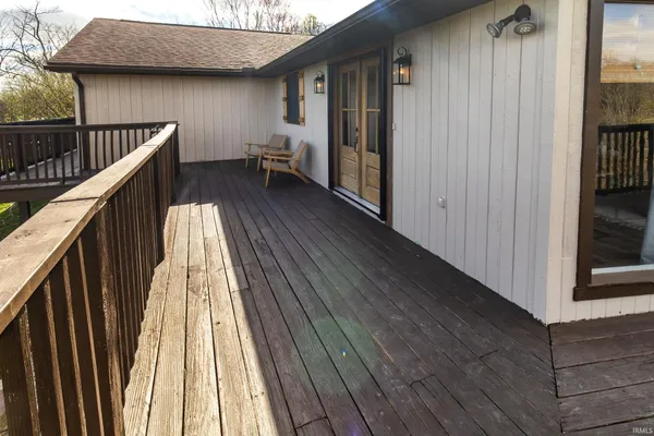 $525,000 | 1477 West Eble Road, Boonville, IN 47601