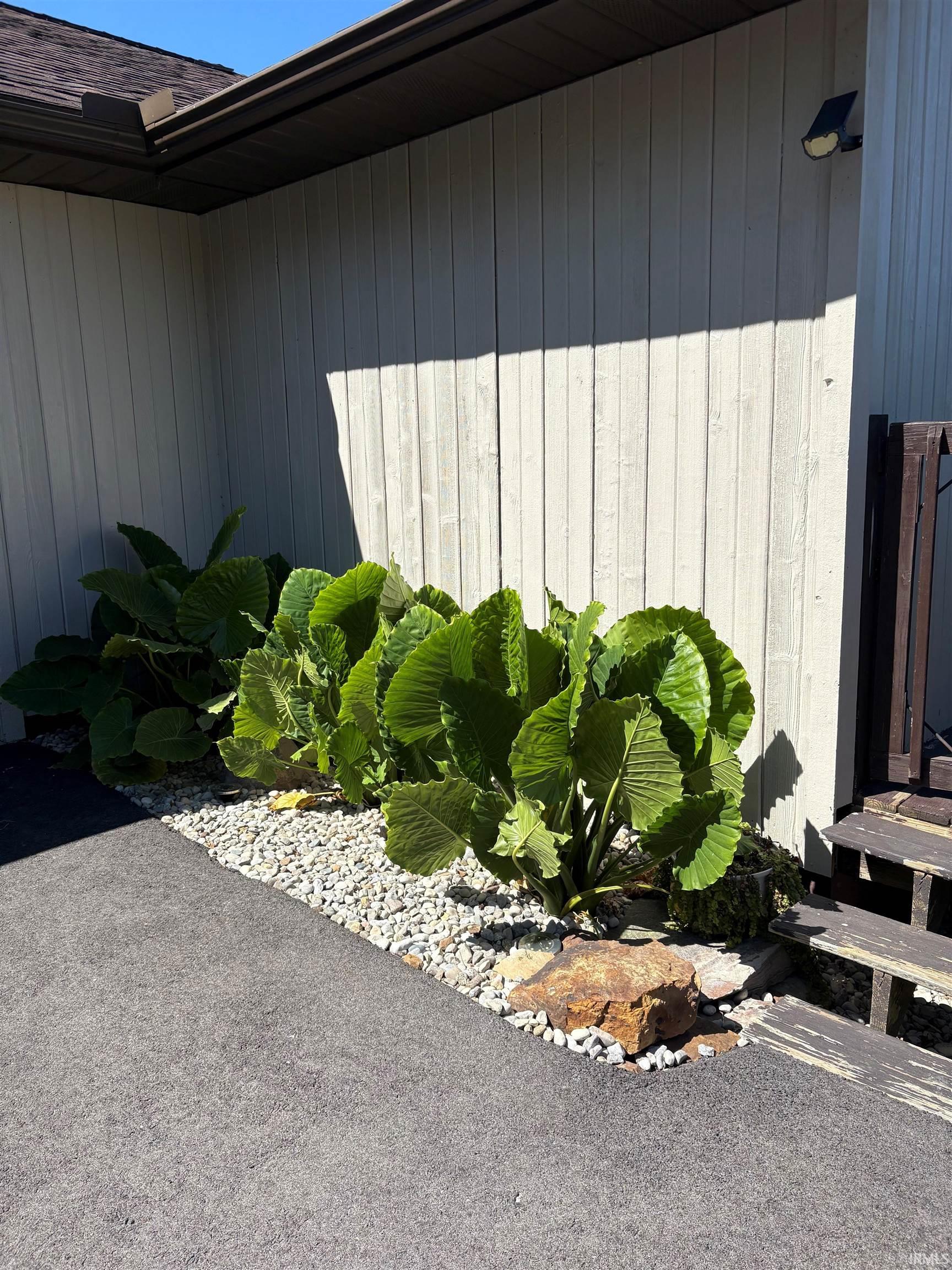 1477 West Eble Road Boonville, IN 47601 - Photo 3 of 36