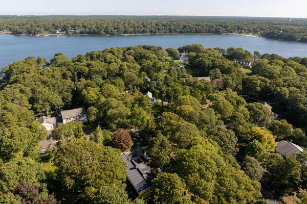 $1,850,000 | 129 Driftwood Lane, South Yarmouth, MA 02664