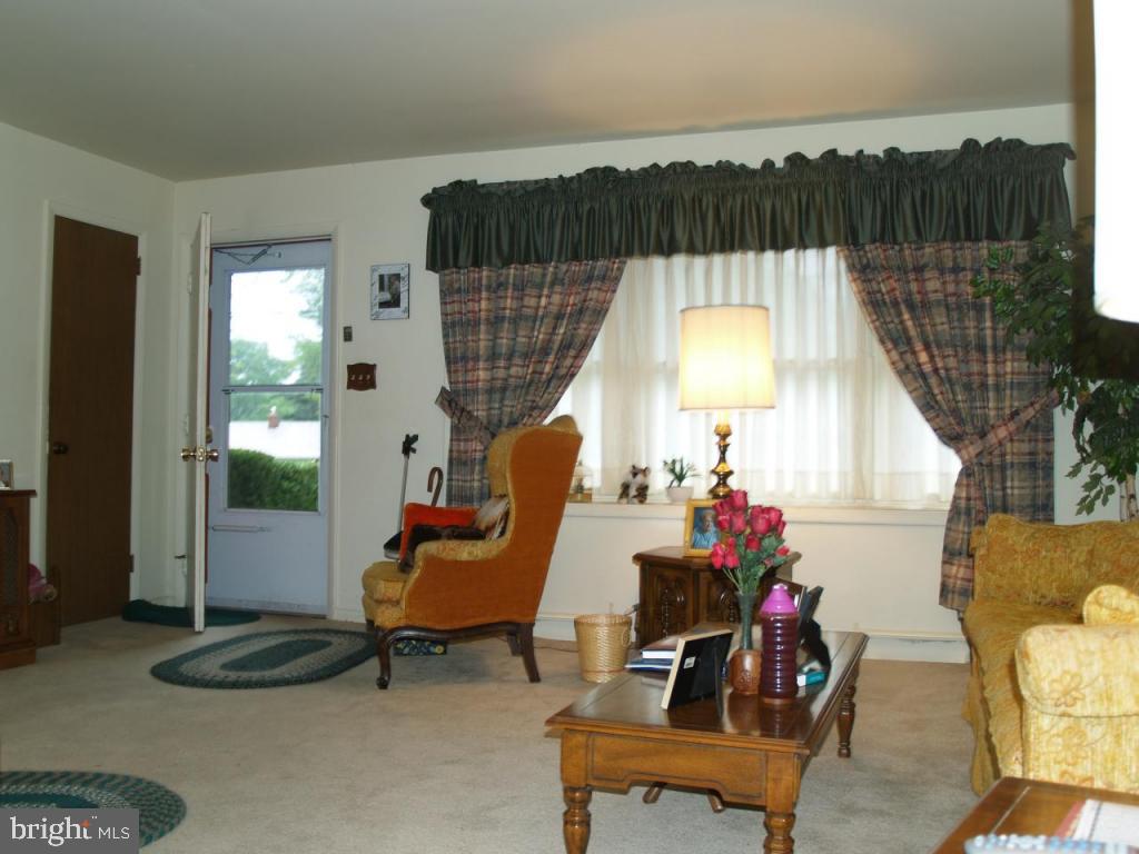 77 Delp Road Lancaster, PA 17601 - Photo 2 of 11 Gallery Image 2