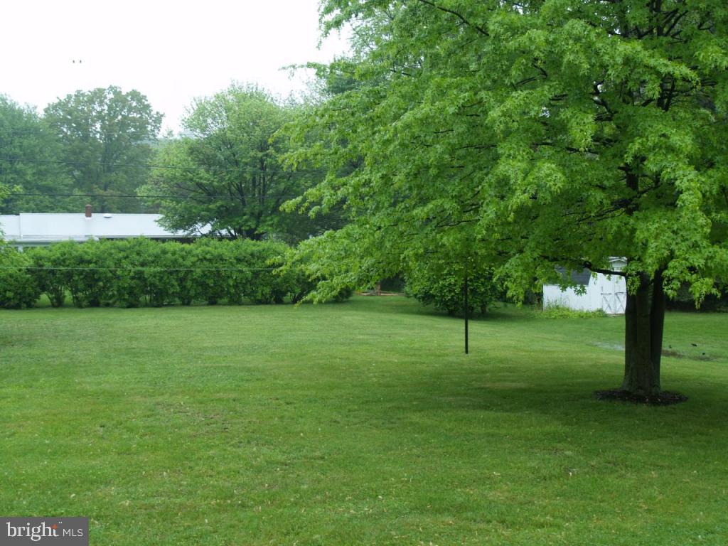 77 Delp Road Lancaster, PA 17601 - Photo 5 of 11 Gallery Image 5