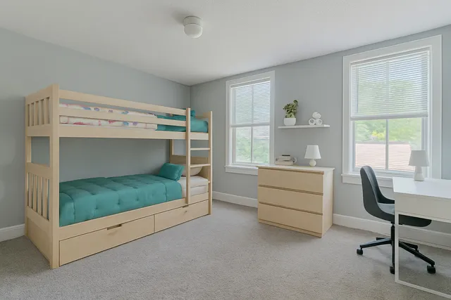 $245,000 | 552 Walnut Avenue, Elgin, IL 60123