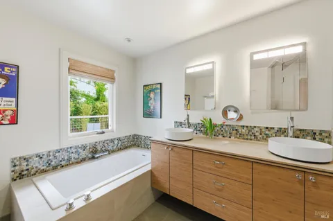 $2,195,000 | 1675 Sylvaner Avenue, St. Helena, CA 94574
