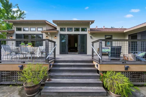 $2,195,000 | 1675 Sylvaner Avenue, St. Helena, CA 94574