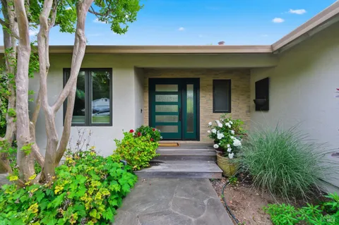 $2,195,000 | 1675 Sylvaner Avenue, St. Helena, CA 94574