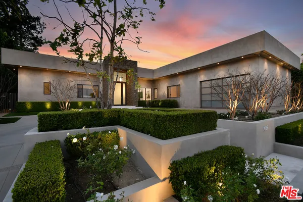 $5,995,000 | 16167 Royal Oak Road, Encino, CA 91436