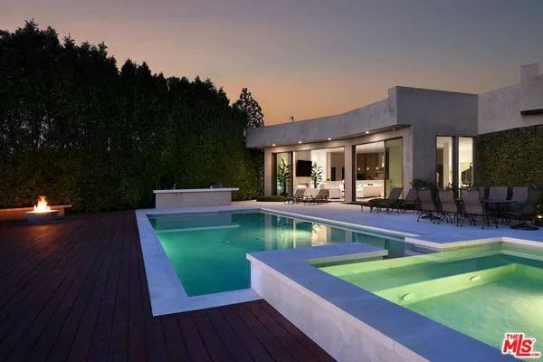 $5,995,000 | 16167 Royal Oak Road, Encino, CA 91436