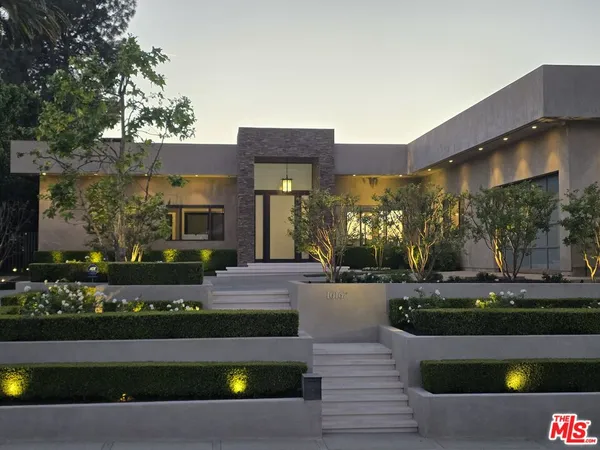 $5,995,000 | 16167 Royal Oak Road, Encino, CA 91436