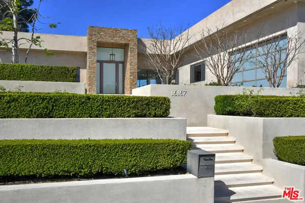 $5,995,000 | 16167 Royal Oak Road, Encino, CA 91436