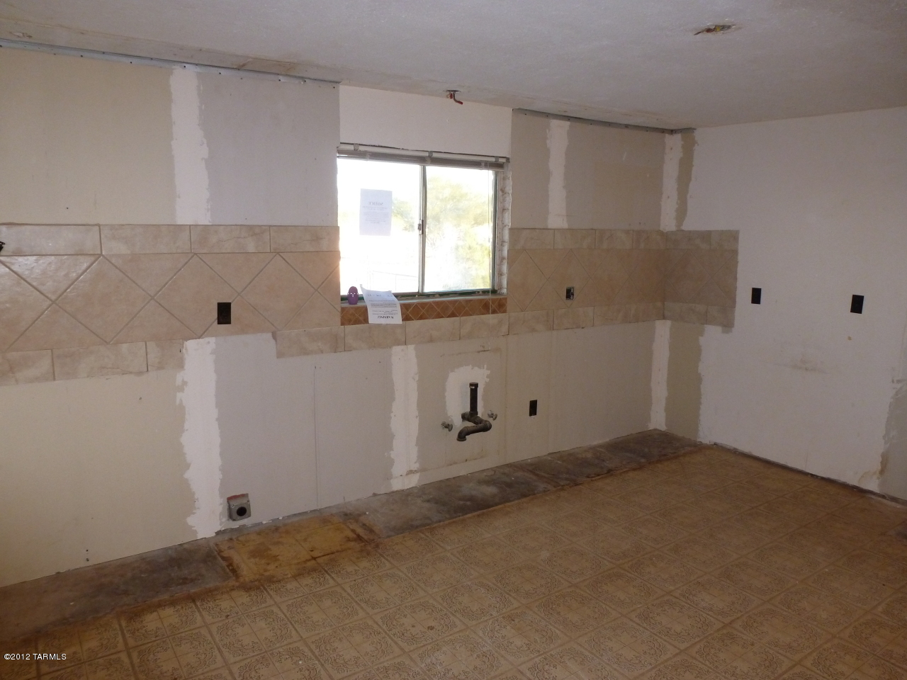 10041 North Volk Road Marana, AZ 85653 - Photo 17 of 27