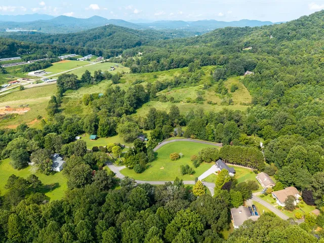$315,000 | 55 Chatuge Hills Drive, Hayesville, NC 28904
