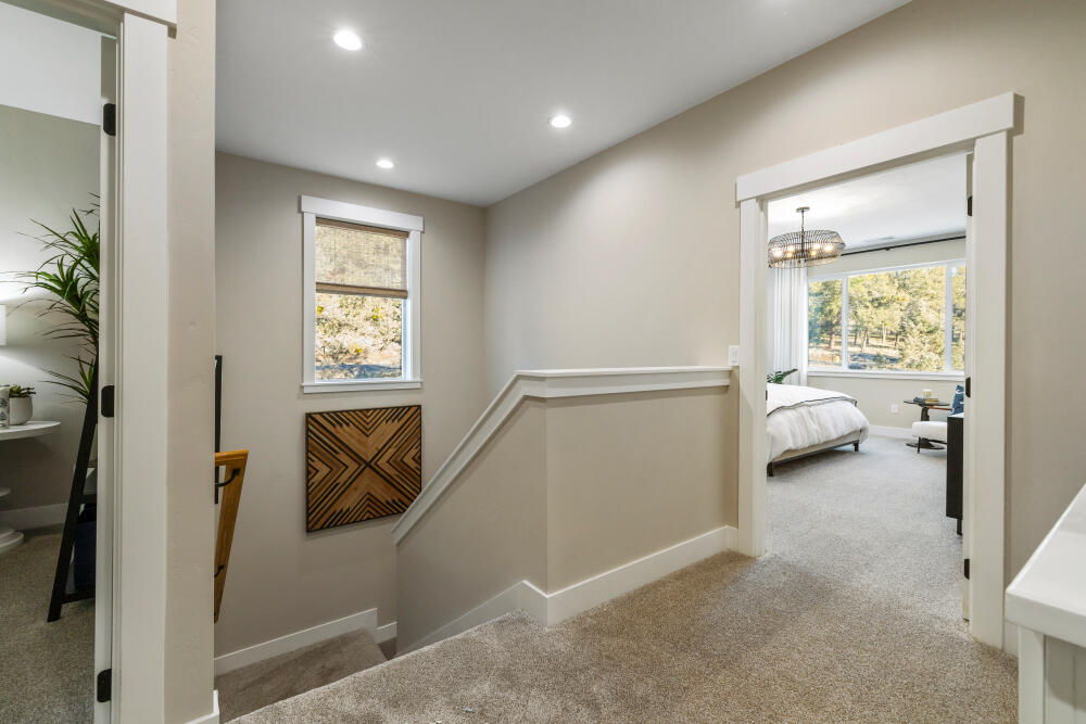 5722 Engleman Spruce Way Klamath Falls, OR 97601 - Photo 66 of 84 5722EnglemanSpruceDr-Interior-33