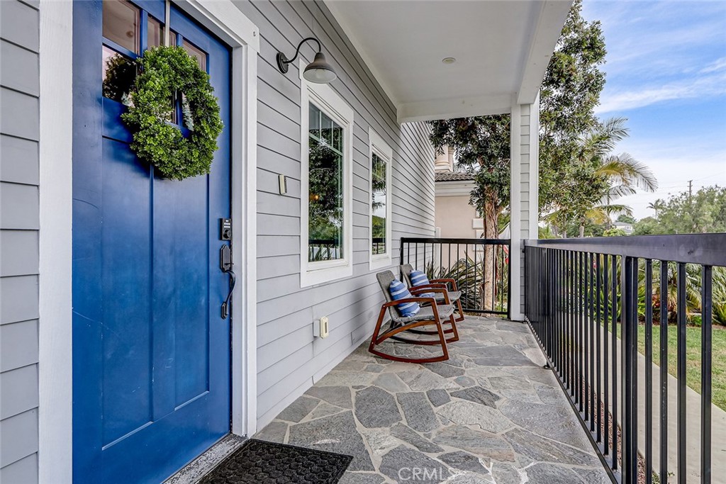 825 Center Street El Segundo, CA 90245 - Photo 3 of 52