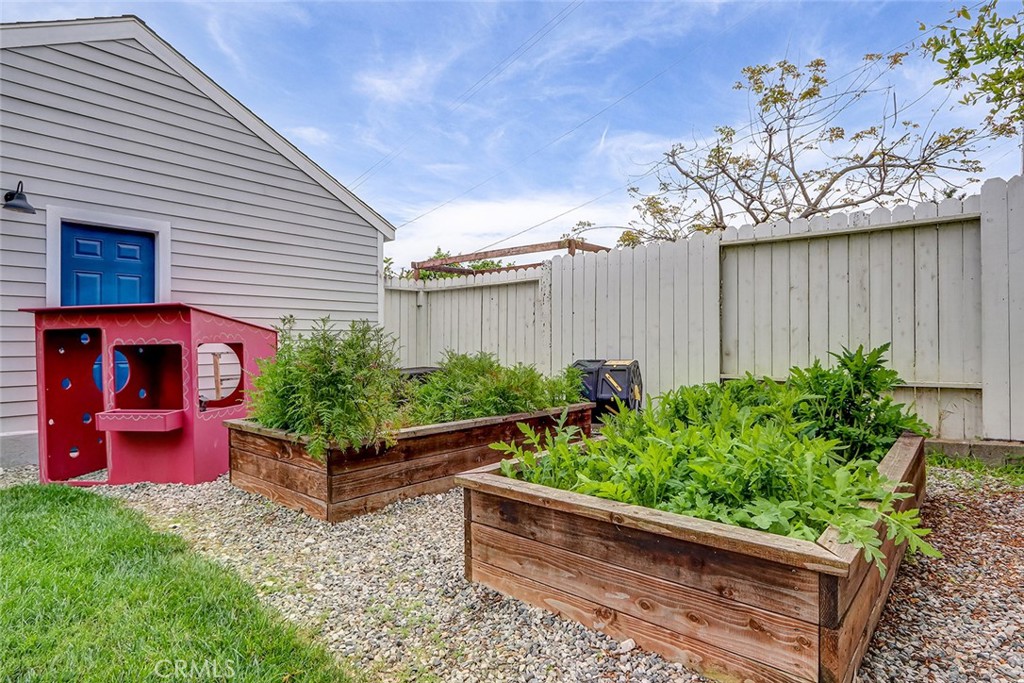 825 Center Street El Segundo, CA 90245 - Photo 45 of 52