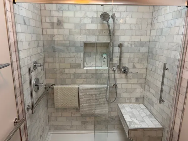 $233,520 | 1810 Paddock Court, Grayslake, IL 60030