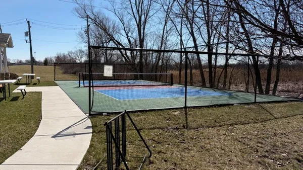$233,520 | 1810 Paddock Court, Grayslake, IL 60030
