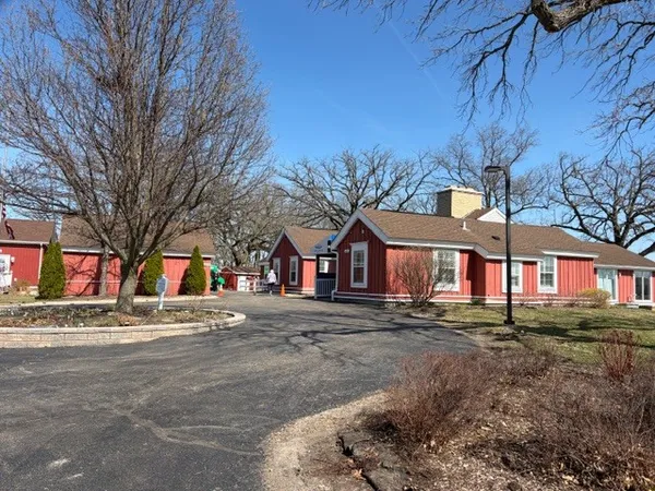 $233,520 | 1810 Paddock Court, Grayslake, IL 60030