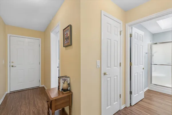 $233,520 | 1810 Paddock Court, Grayslake, IL 60030