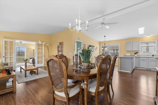 $233,520 | 1810 Paddock Court, Grayslake, IL 60030