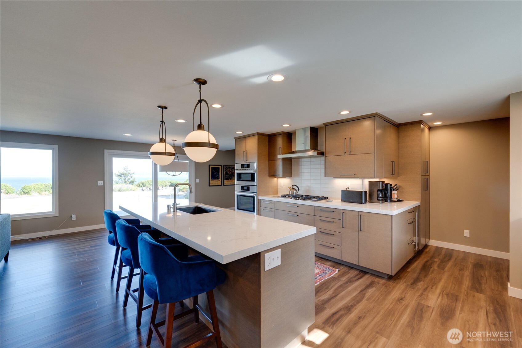 1406 Bonnie View Acres Road Oak Harbor, WA 98277 - Photo 8 of 40 Gallery Image 8