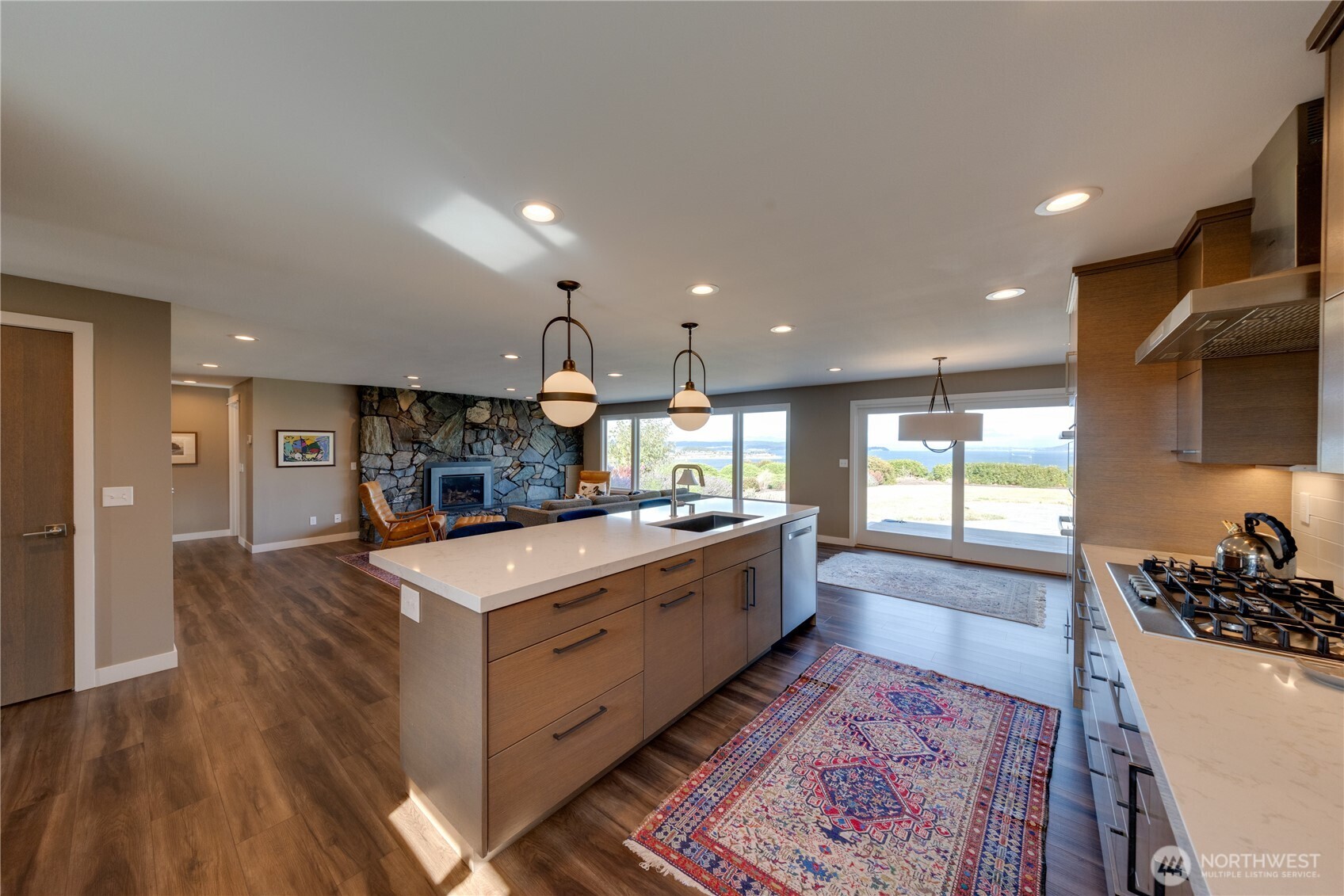 1406 Bonnie View Acres Road Oak Harbor, WA 98277 - Photo 10 of 40 Gallery Image 10