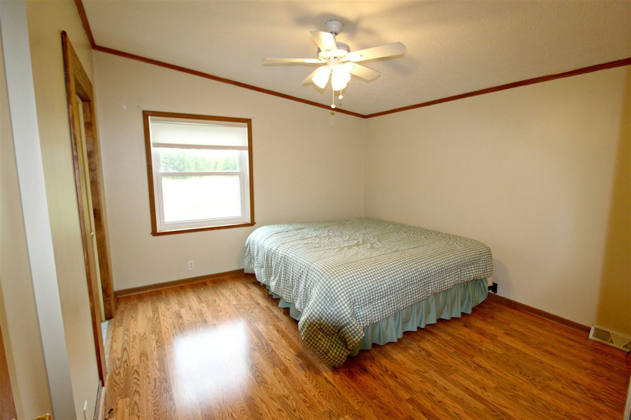 7481 Potter Road Flushing, MI 48433 - Photo 11 of 19 31379271-10.JPG