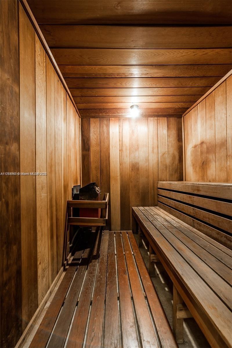 100 Golden Isles Drive, Unit PH1 Hallandale Beach, FL 33009 - Photo 15 of 18