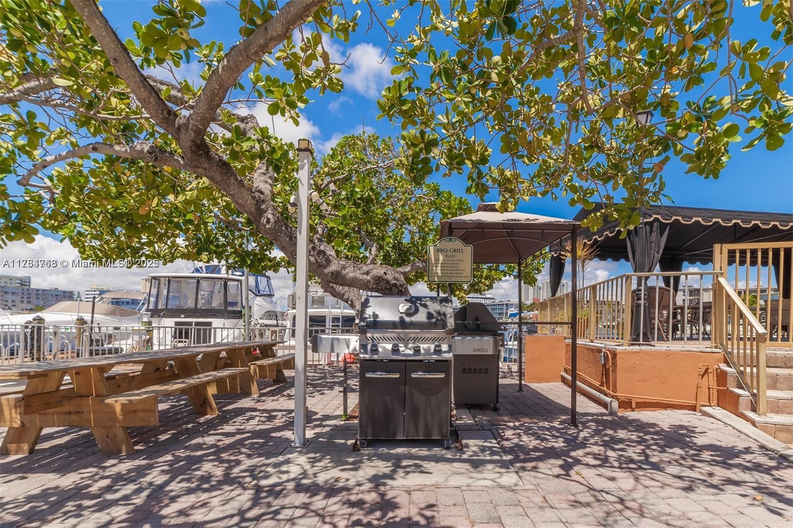 100 Golden Isles Drive, Unit PH1 Hallandale Beach, FL 33009 - Photo 16 of 18