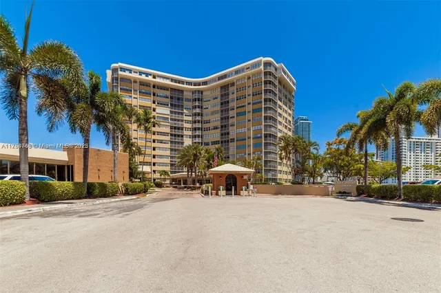 $269,000 | 100 Golden Isles Drive, Unit PH1, Hallandale Beach, FL 33009