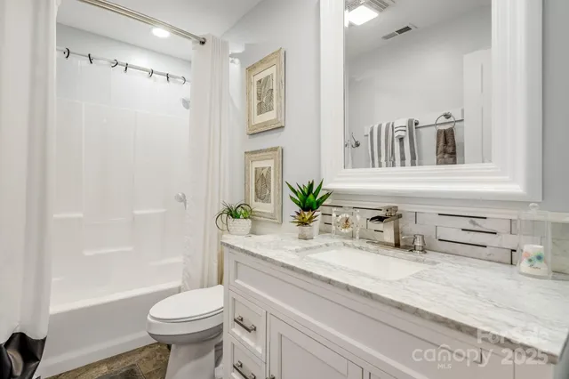 $629,000 | 38 Eden Lane, Waynesville, NC 28785