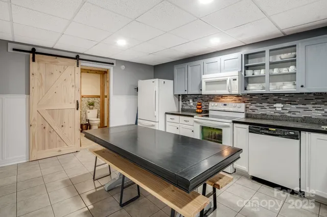 $629,000 | 38 Eden Lane, Waynesville, NC 28785