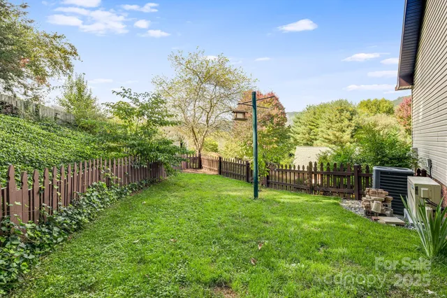 $629,000 | 38 Eden Lane, Waynesville, NC 28785