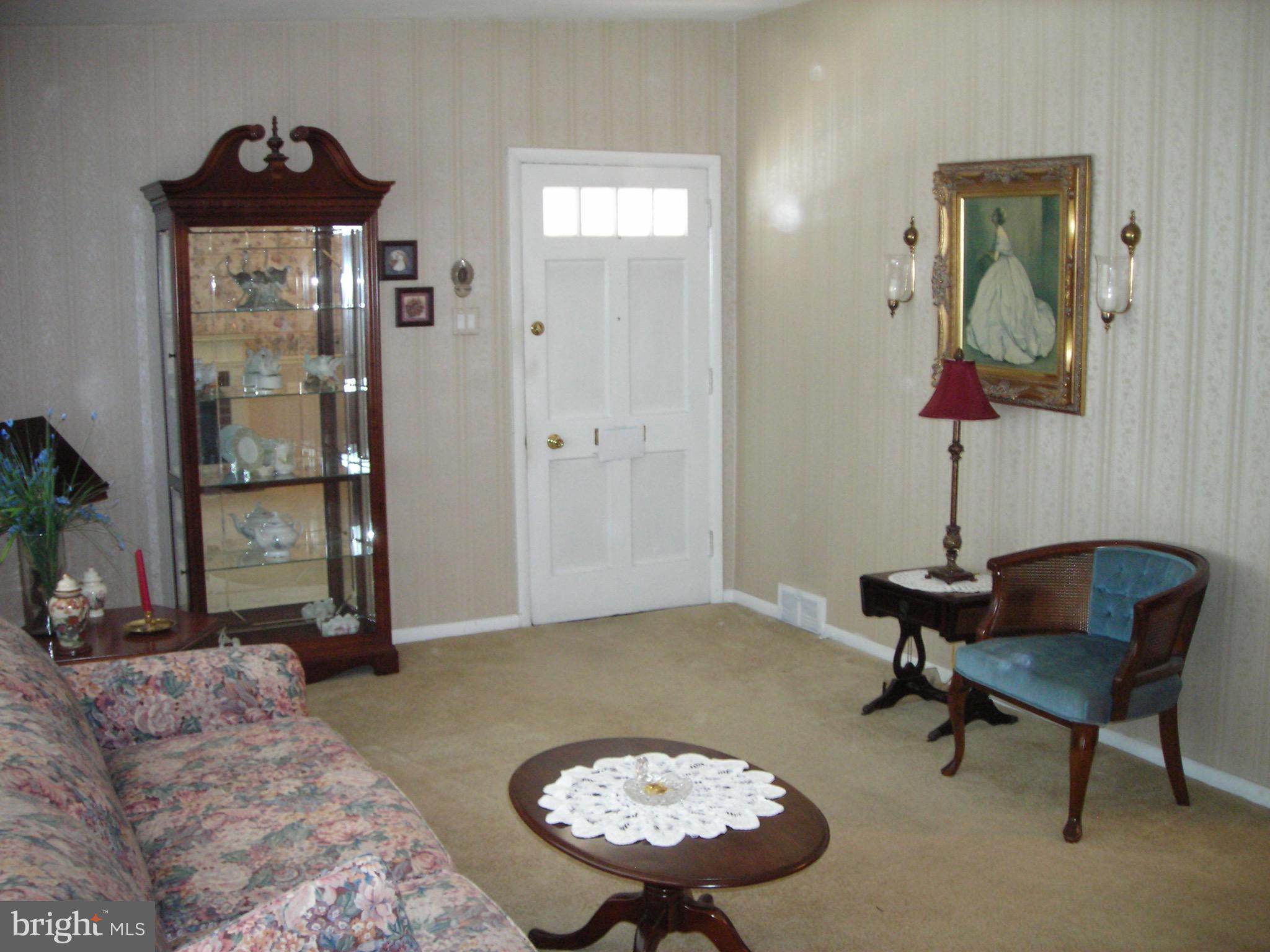 7271 Hill Road Philadelphia, PA 19128 - Photo 2 of 29 Gallery Image 2