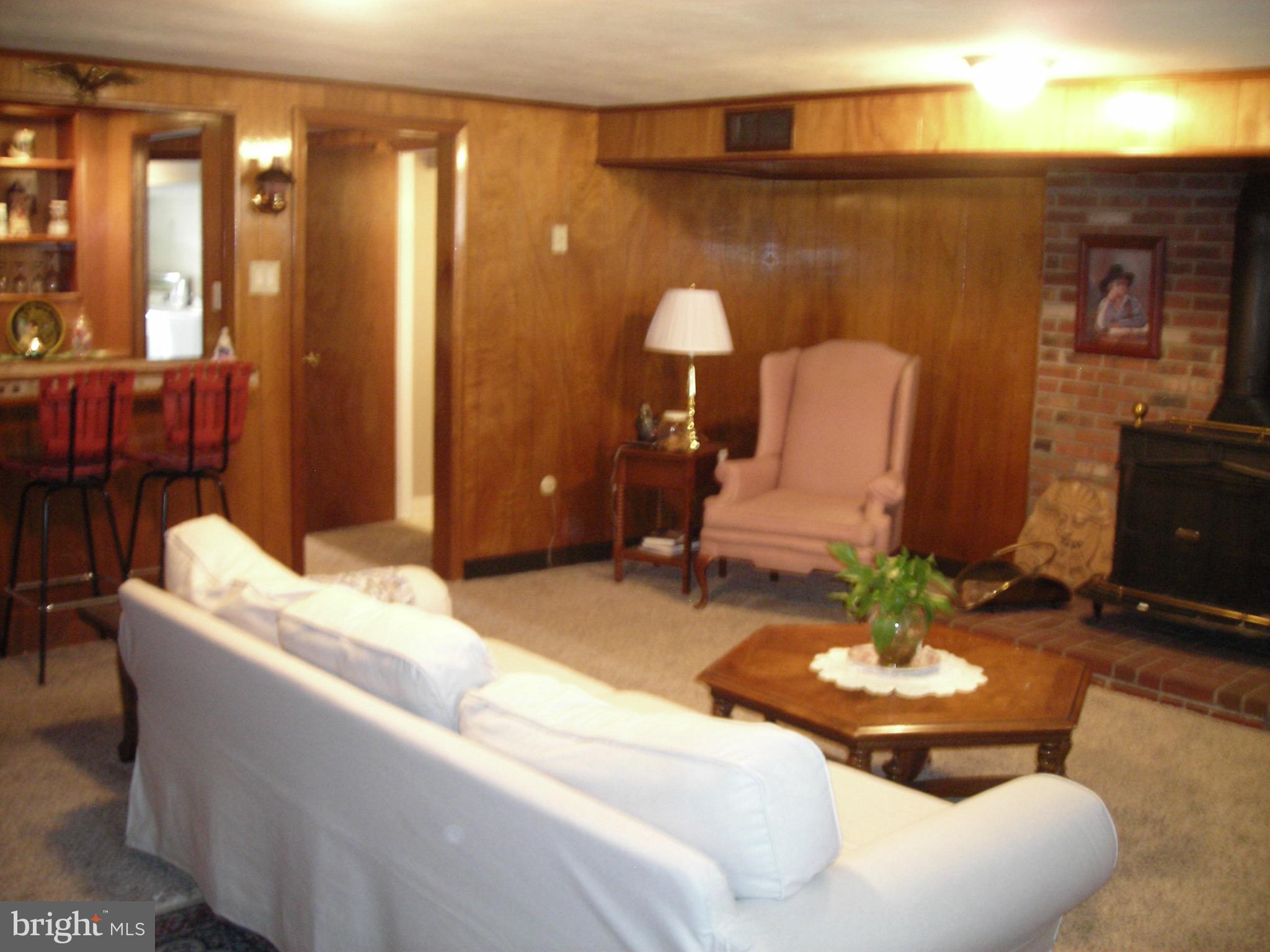 7271 Hill Road Philadelphia, PA 19128 - Photo 16 of 29 Gallery Image 16