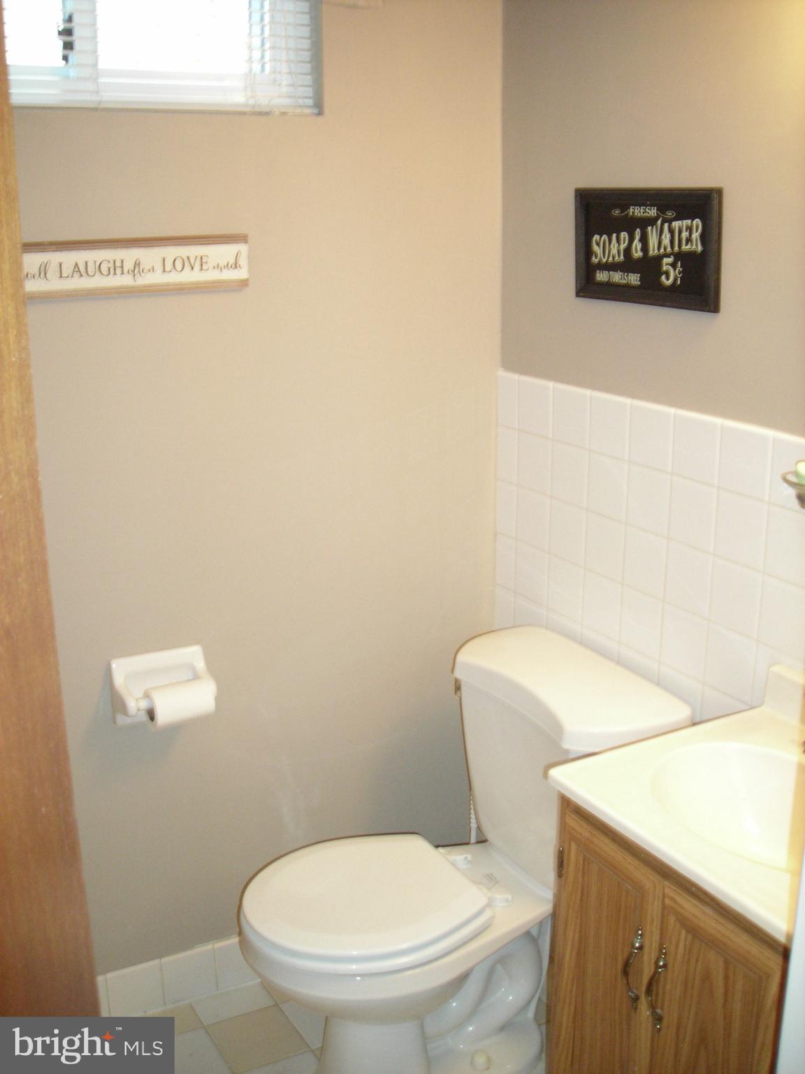 7271 Hill Road Philadelphia, PA 19128 - Photo 20 of 29 Gallery Image 20