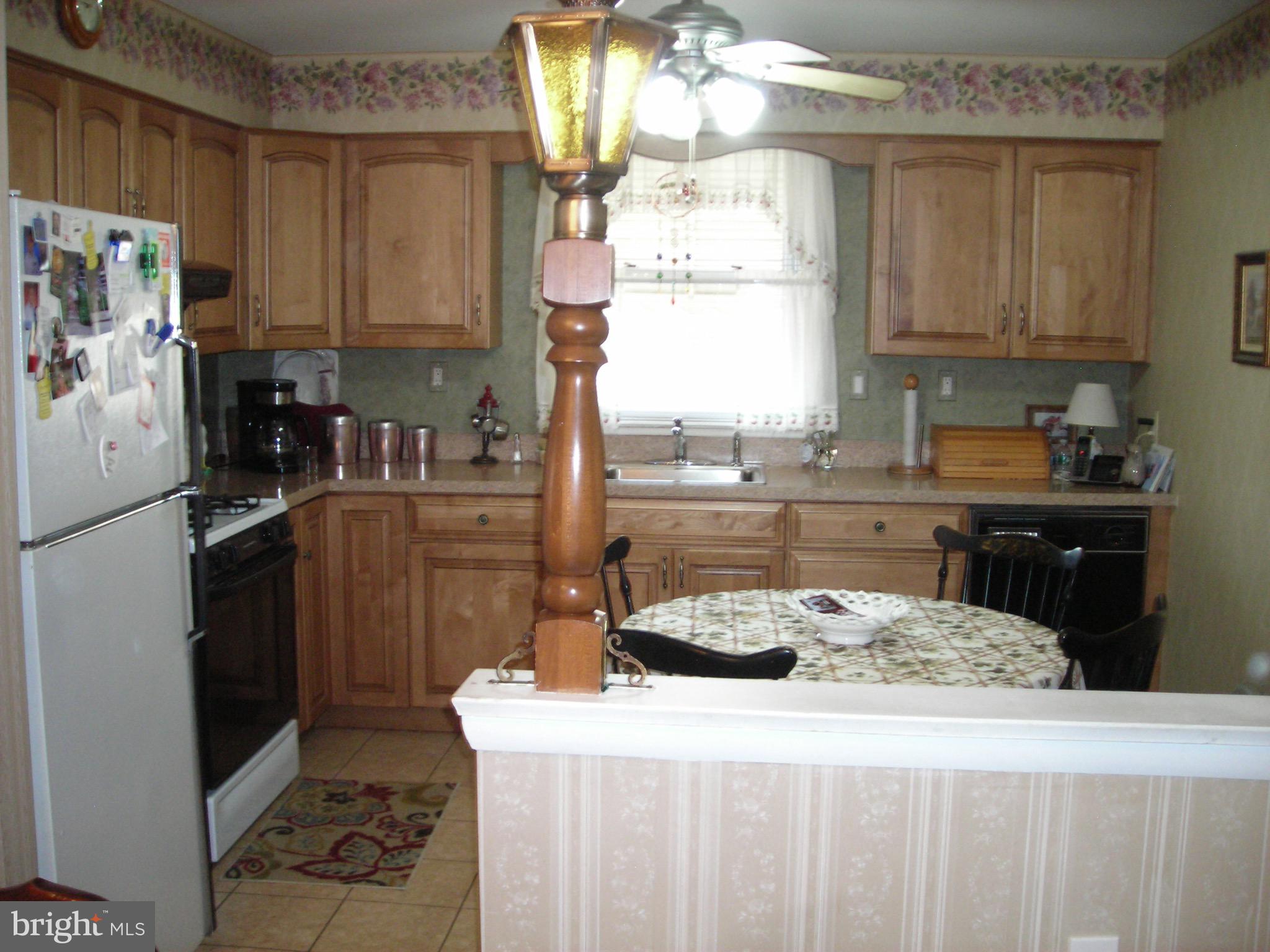 7271 Hill Road Philadelphia, PA 19128 - Photo 9 of 29 Gallery Image 9
