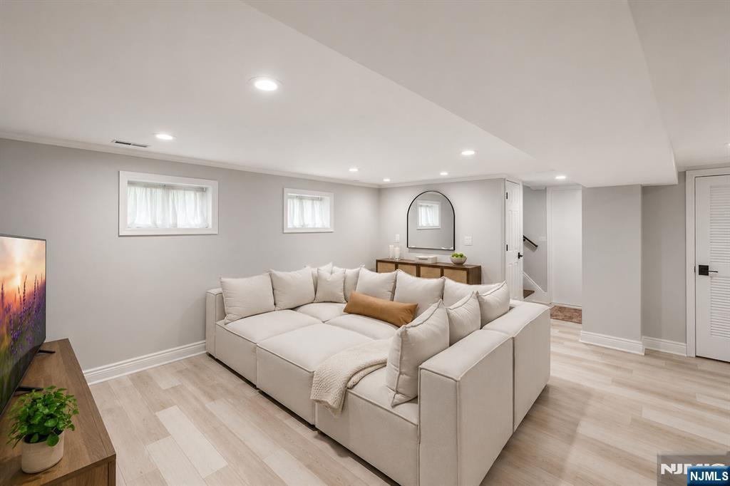 34 North Middletown Road Montvale, NJ 07645 - Photo 32 of 42