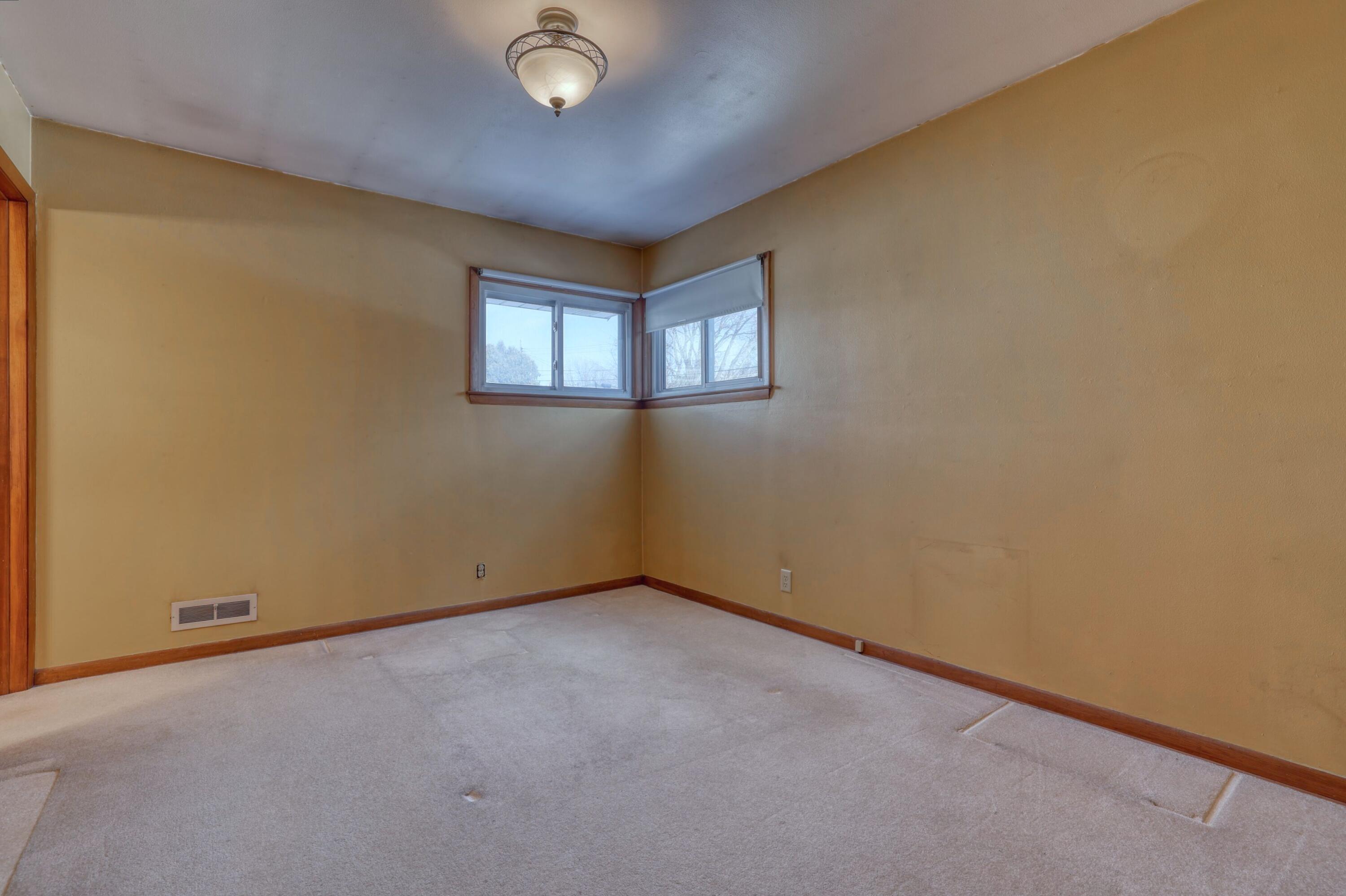 2880 South 98th Street West Allis, WI 53227 - Photo 8 of 33 Master bedroom