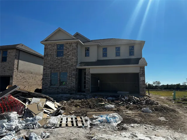 $319,990 | 2010 Starlight Street, Angleton, TX 77515