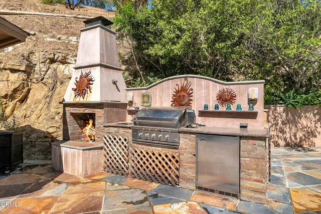 $1,799,999 | 9999 Wornom Avenue, Sunland, CA 91040